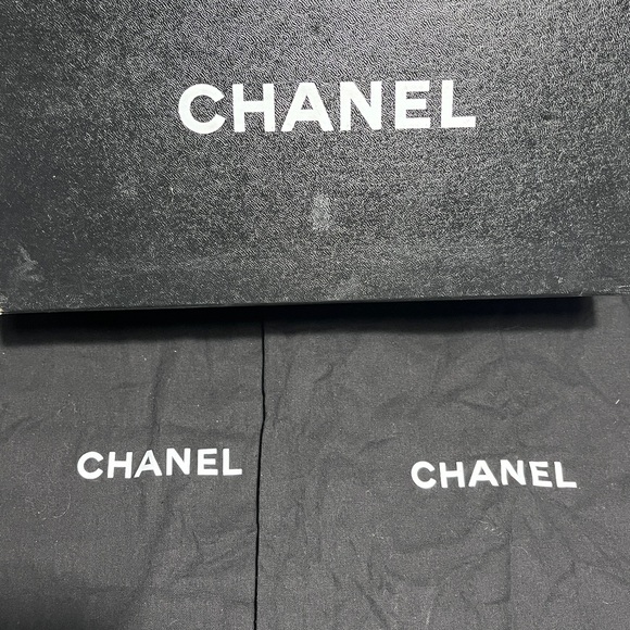 CHANEL Metallic Silver Loafers - Picture 15 of 16